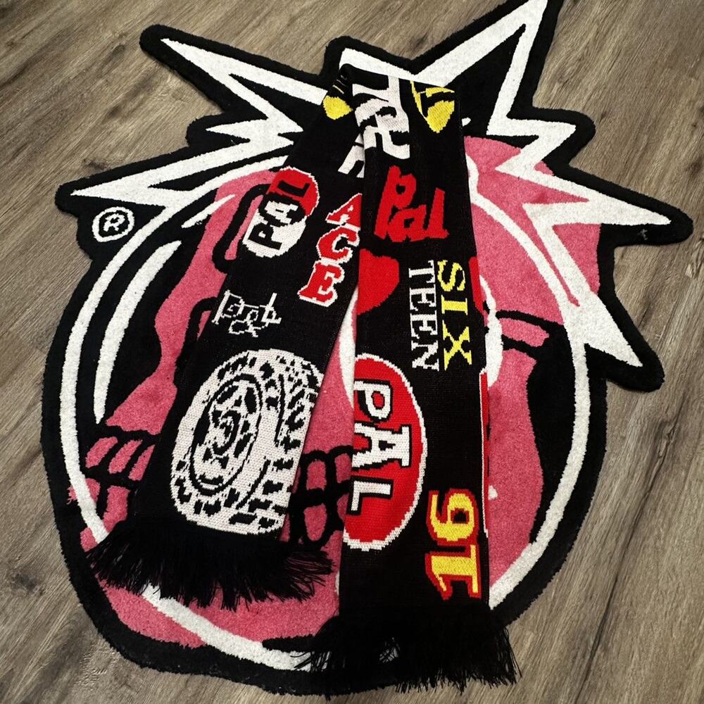 Palace Gassed Scarf Black – One Size – Brand New (Open)